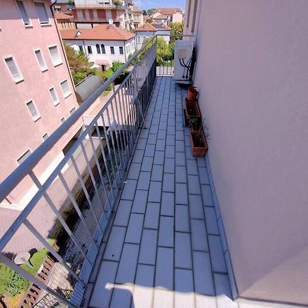Linda'S Apparment Rooms Mestre Zewnętrze zdjęcie